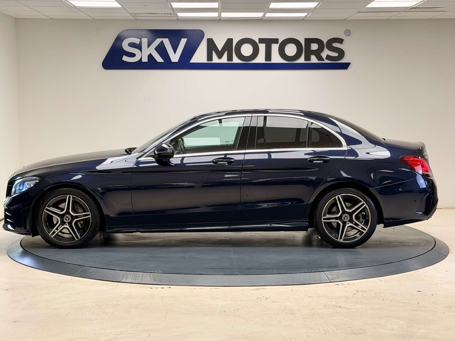 Used Mercedes-Benz C Class 2019 for sale - 76741537: Photo 11