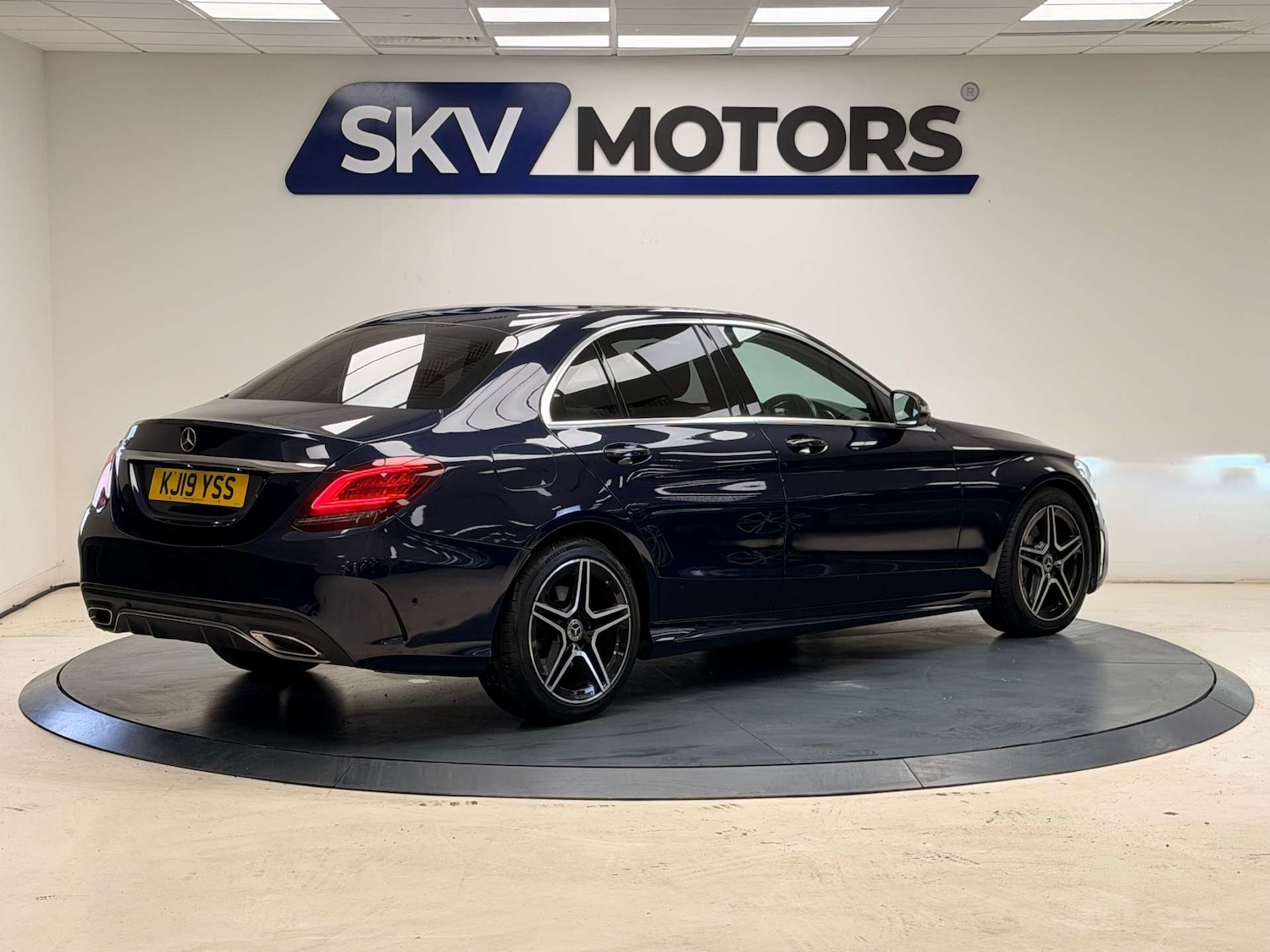 Used Mercedes-Benz C Class 2019 for sale - 76741537: Photo 16