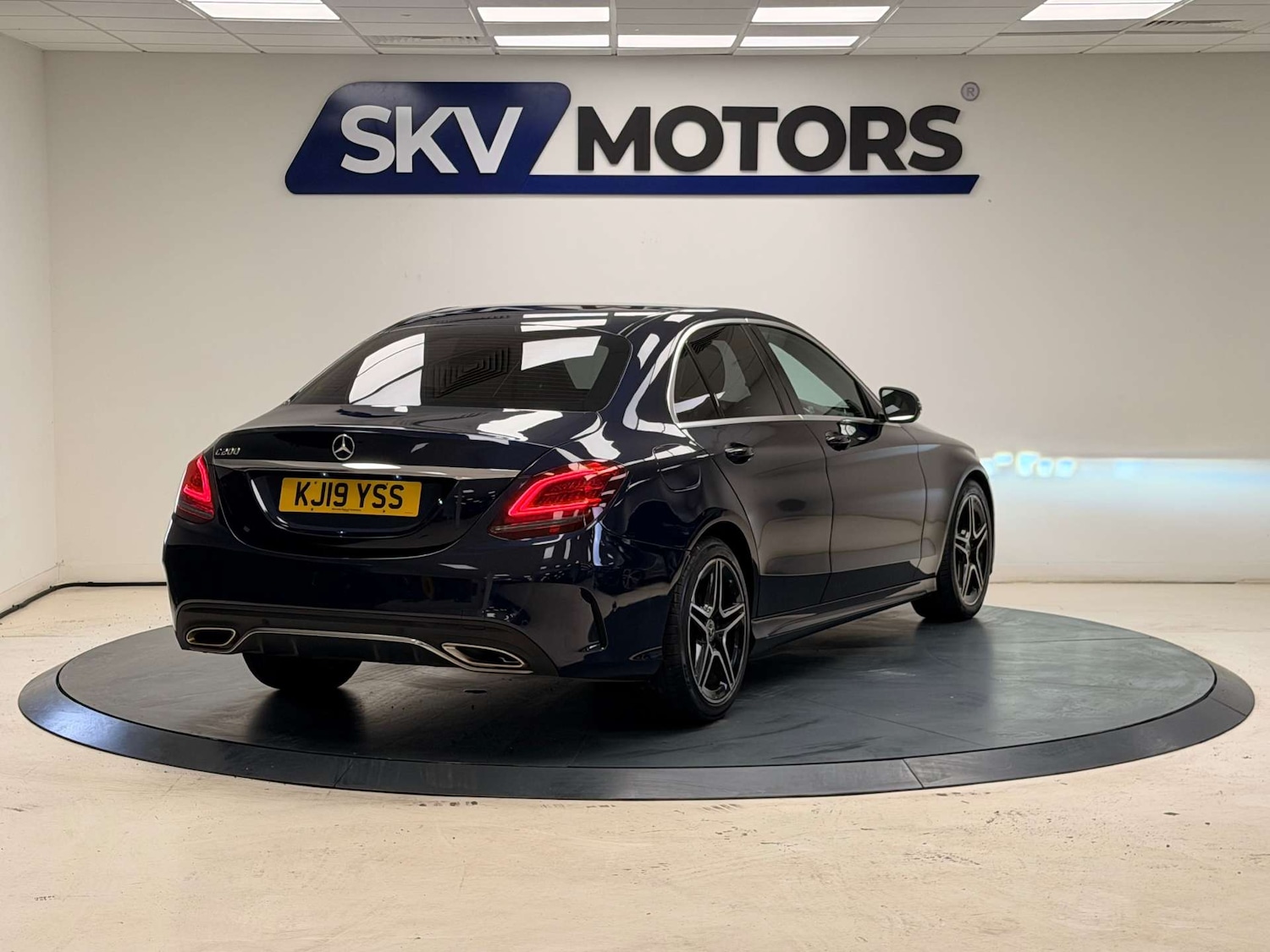 Used Mercedes-Benz C Class 2019 for sale - 76741537: Photo 17