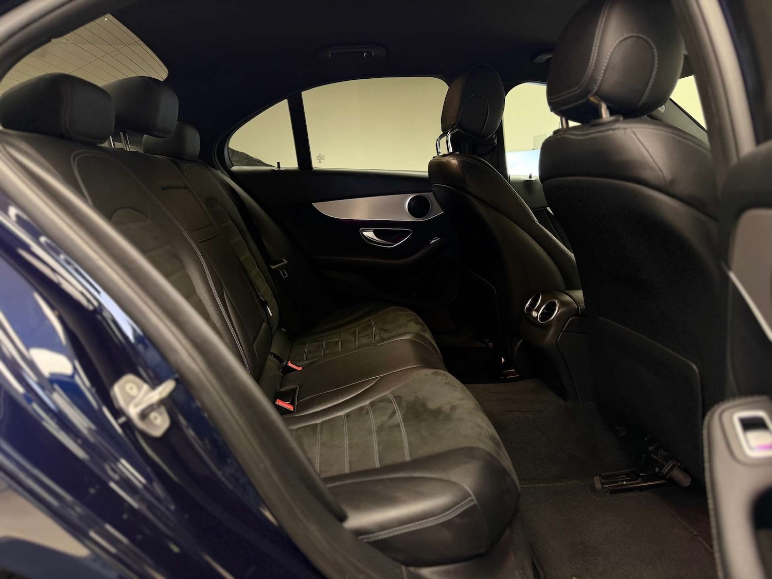 Used Mercedes-Benz C Class 2019 for sale - 76741537: Photo 24