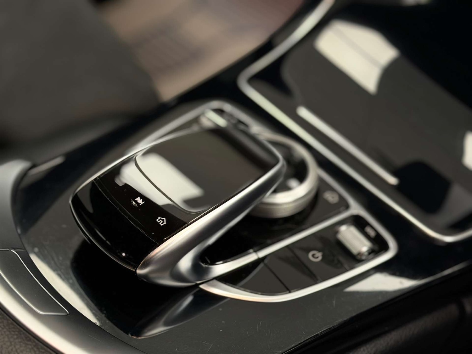 Used Mercedes-Benz C Class 2019 for sale - 76741537: Photo 28