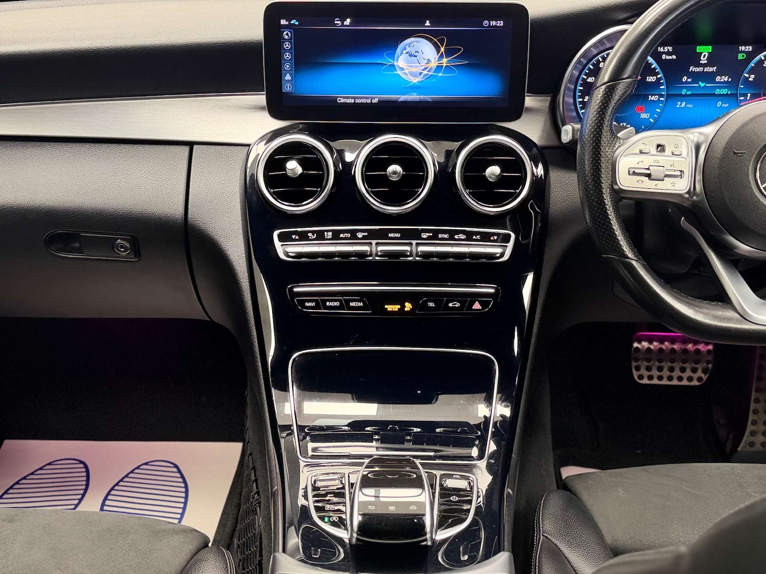 Used Mercedes-Benz C Class 2019 for sale - 76741537: Photo 40