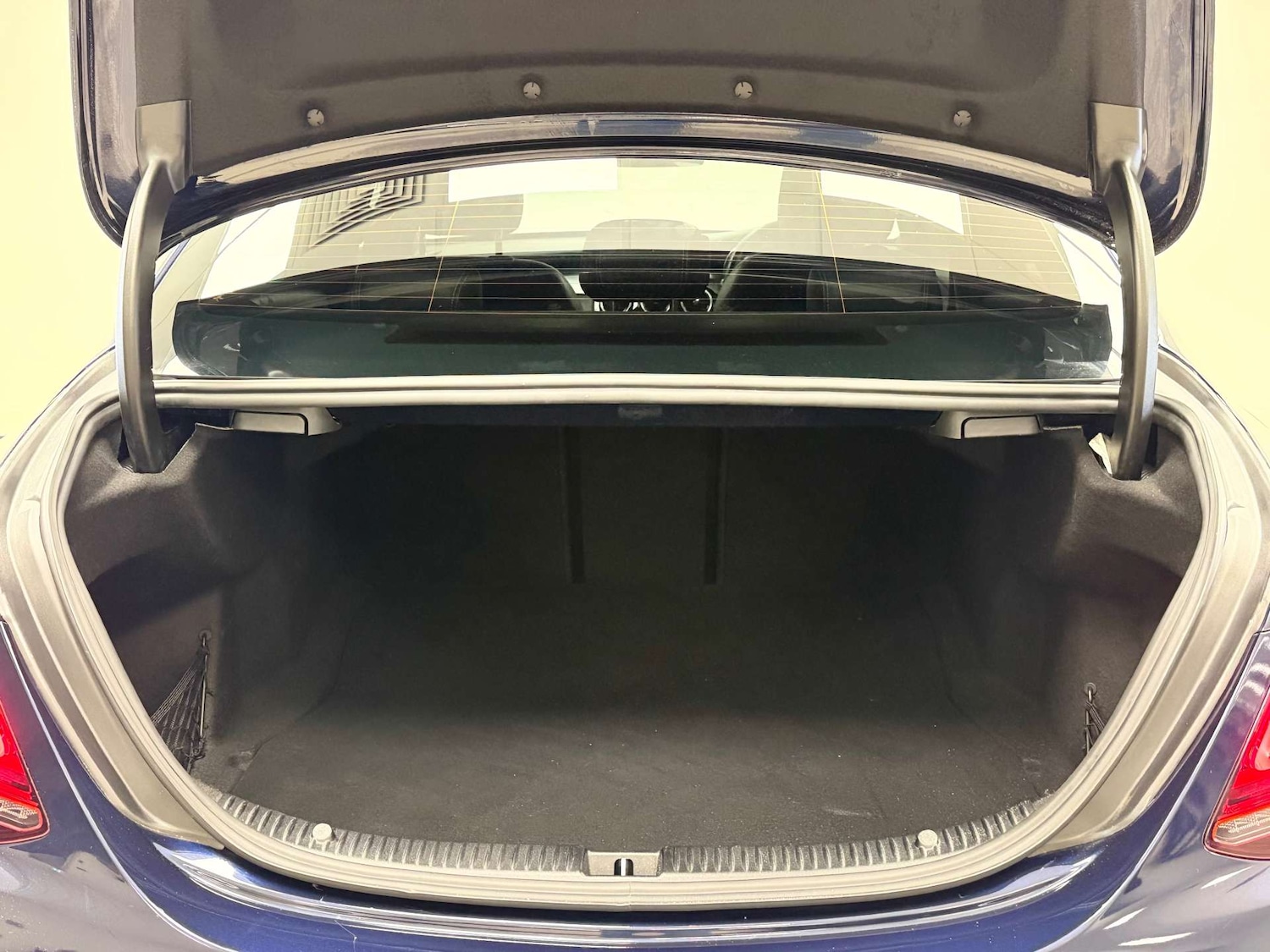 Used Mercedes-Benz C Class 2019 for sale - 76741537: Photo 41