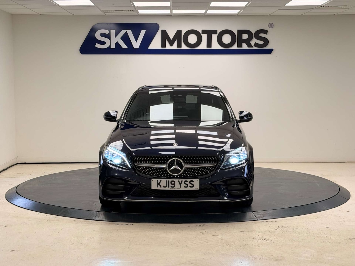 Used Mercedes-Benz C Class 2019 for sale - 76741537: Photo 9