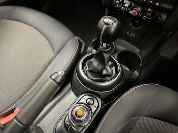 Used MINI Hatch 2017 for sale - 79397107: Photo