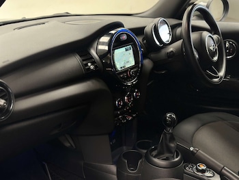 Used MINI Hatch 2017 for sale - 79397107: Photo