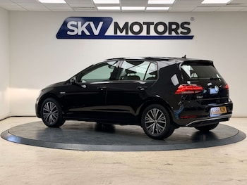 Used Volkswagen Golf 2018 for sale - 79334941: Photo
