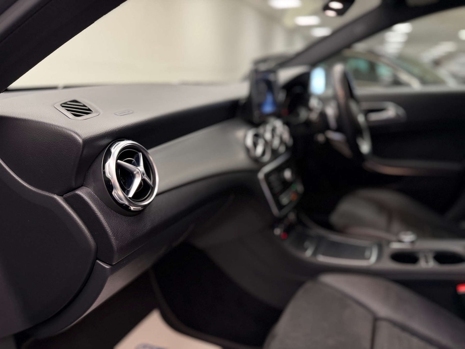 Used Mercedes-Benz GLA 2018 for sale - 76983909: Photo 21