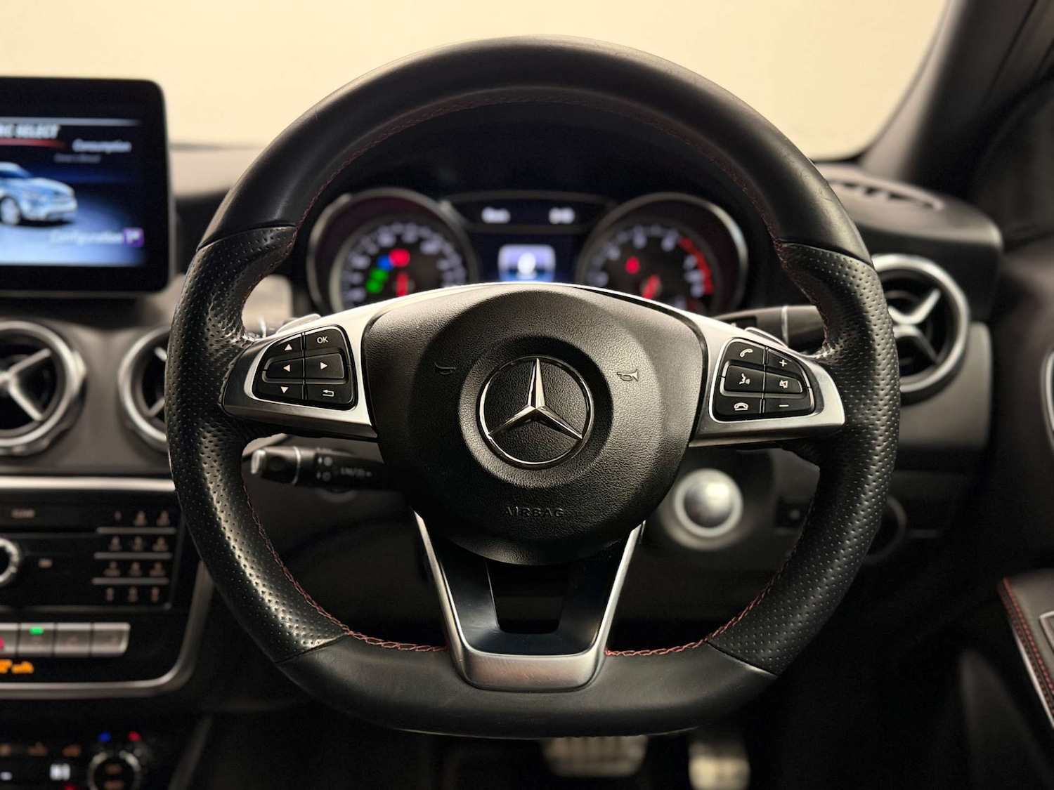 Used Mercedes-Benz GLA 2018 for sale - 76983909: Photo 38