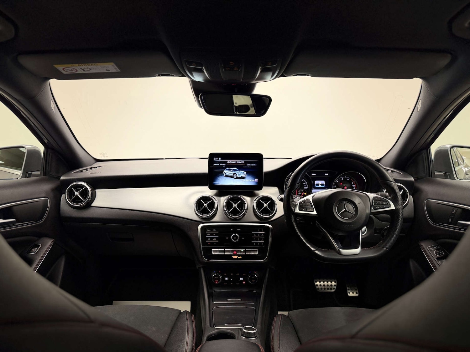 Used Mercedes-Benz GLA 2018 for sale - 76983909: Photo 4