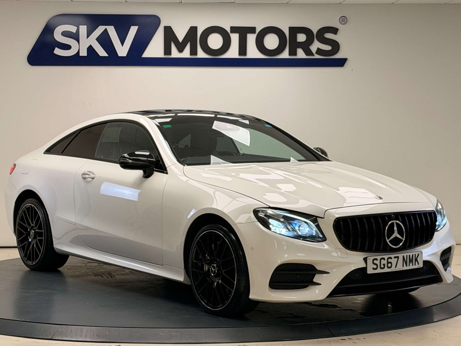 Used Mercedes-Benz E Class 2017 for sale - 77953402: Photo 1