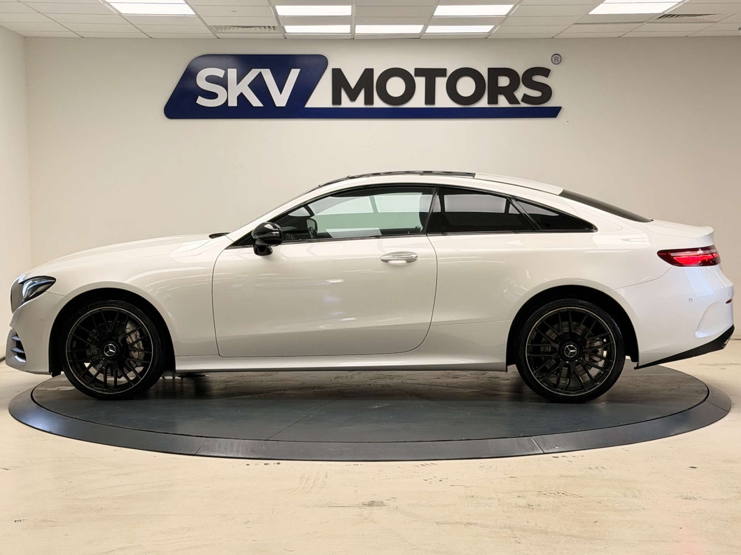 Used Mercedes-Benz E Class 2017 for sale - 77953402: Photo 12