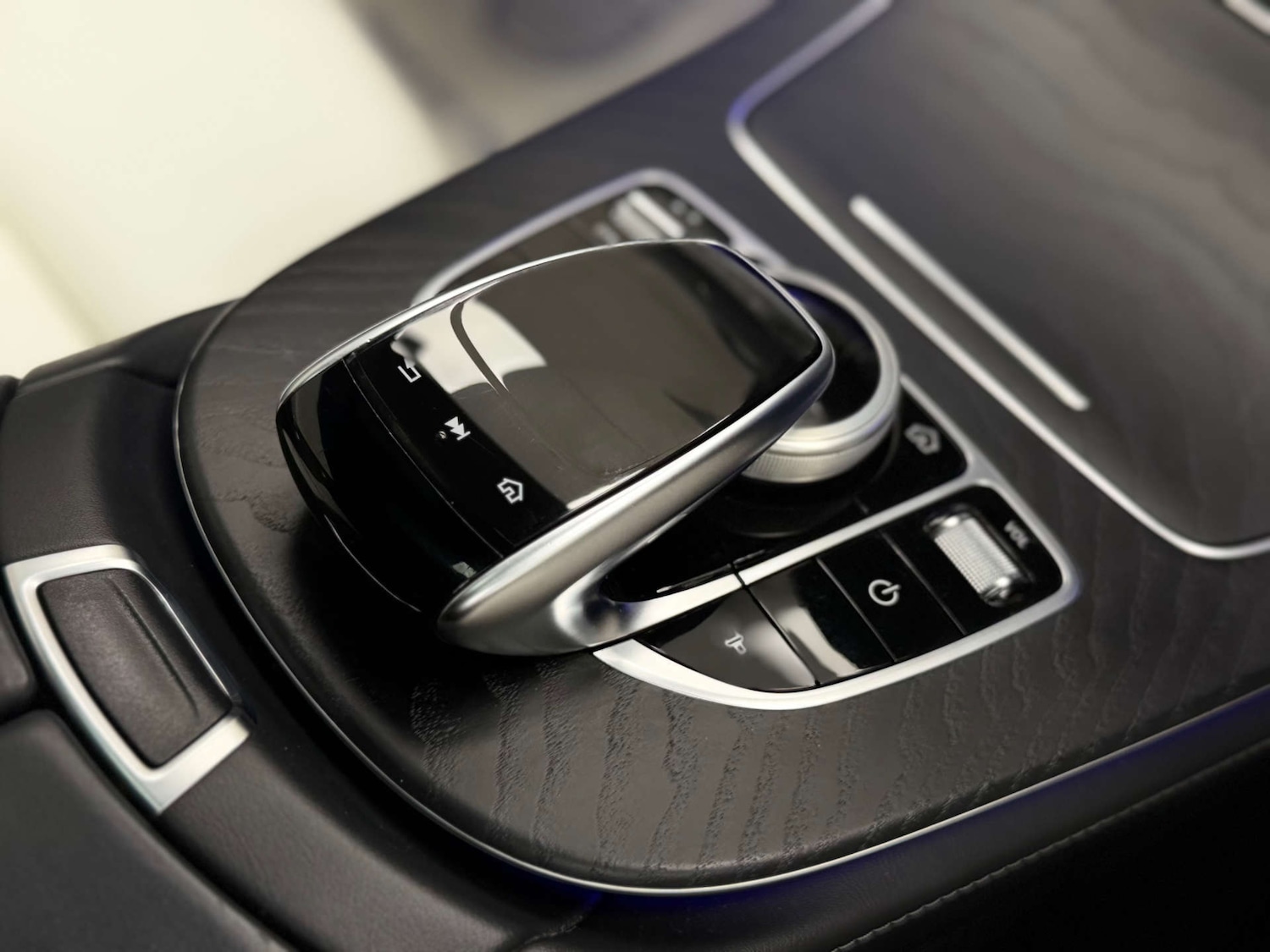 Used Mercedes-Benz E Class 2017 for sale - 77953402: Photo 22