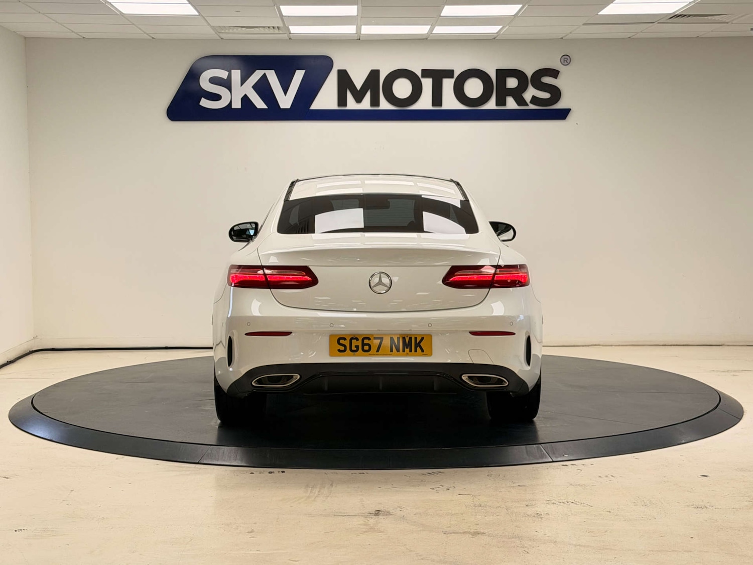 Used Mercedes-Benz E Class 2017 for sale - 77953402: Photo 5