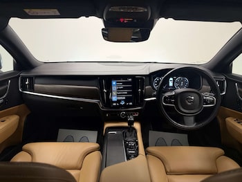 Used Volvo V90 2018 for sale - 78996917: Photo