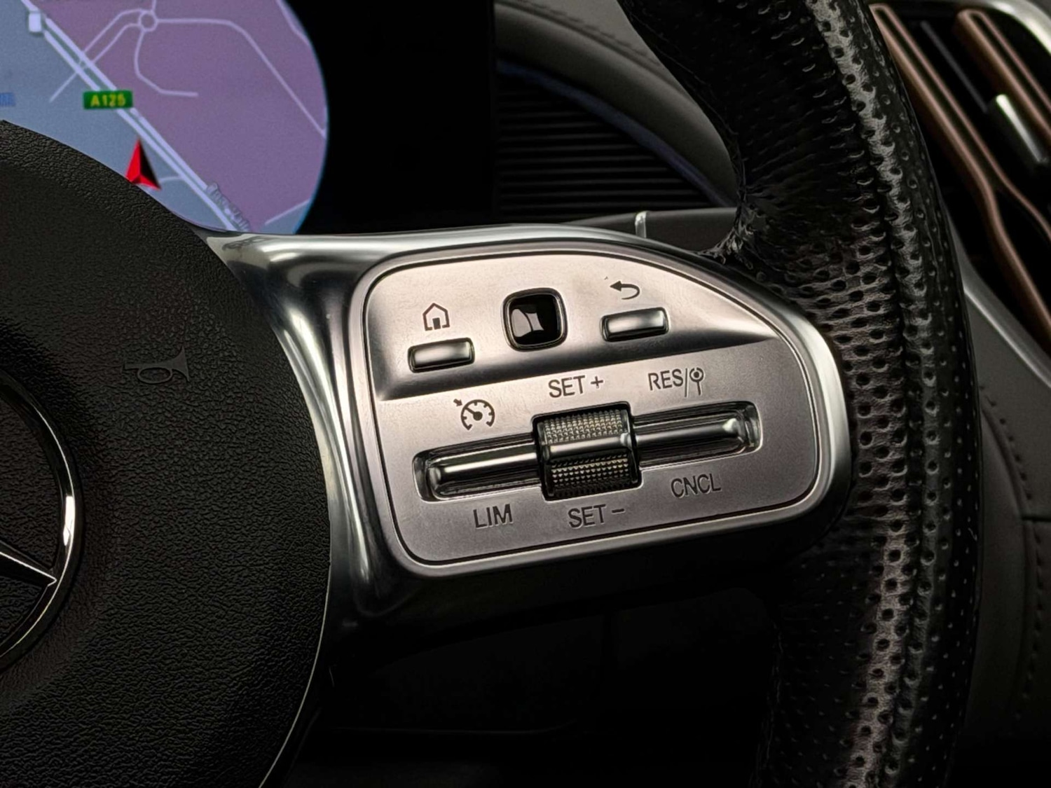 Used Mercedes-Benz EQC 2021 for sale - 76431121: Photo 24