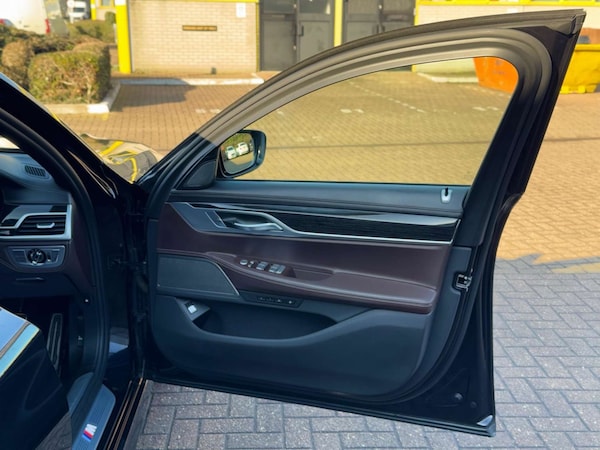 Used BMW 7 Series 2019 for sale - 74126667: Photo 32