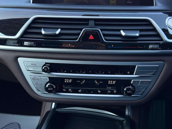 Used BMW 7 Series 2019 for sale - 74126667: Photo 42