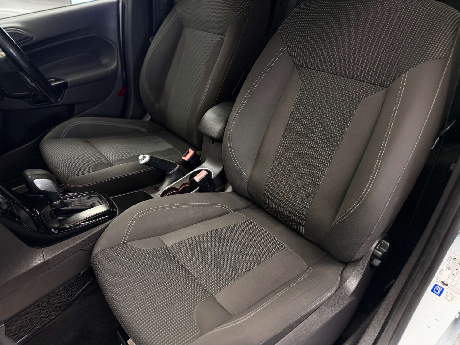 Used Ford Fiesta 2015 for sale - 77681254: Photo 38