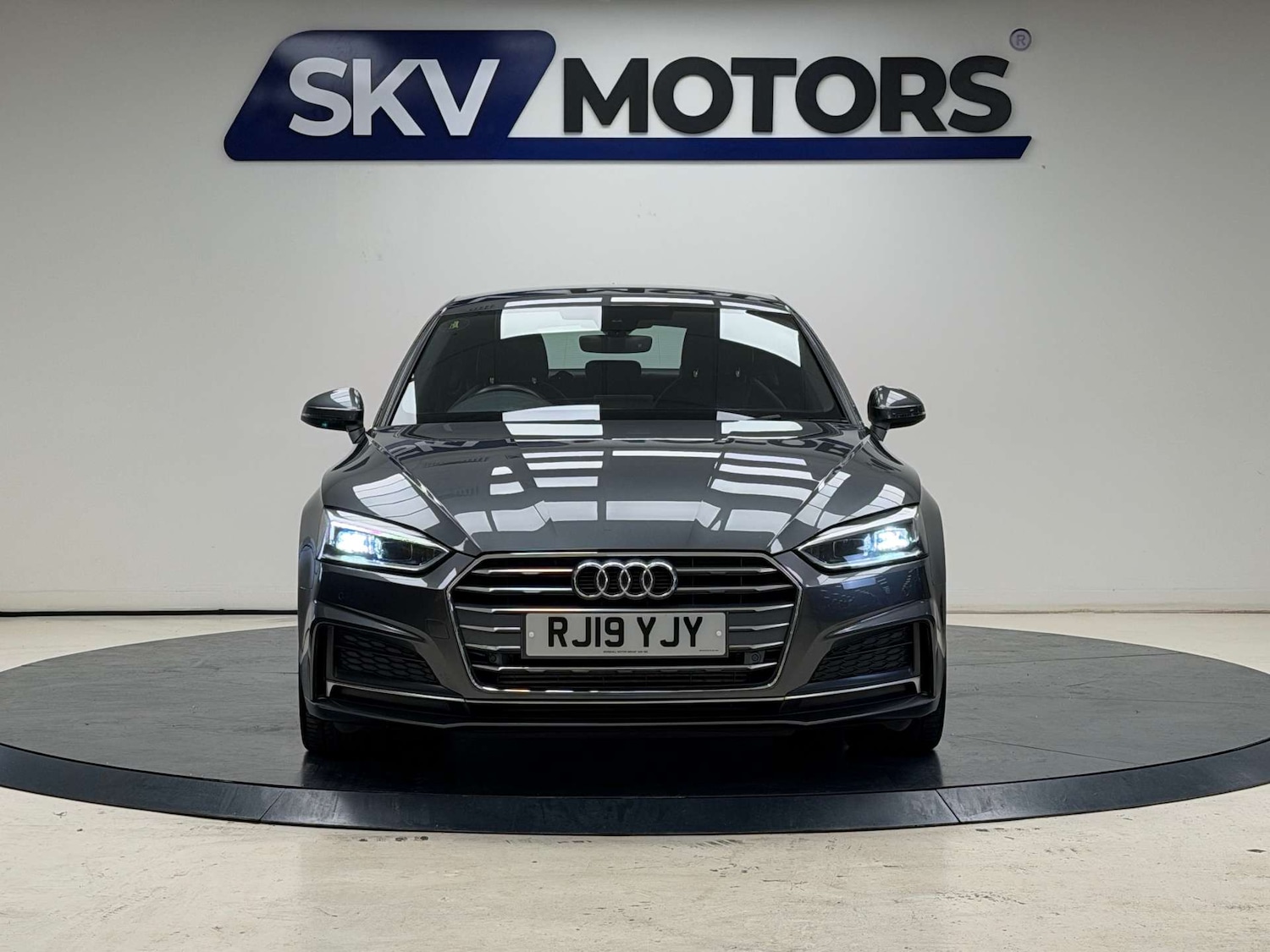 Used Audi A5 2019 for sale - 77055549: Photo 2