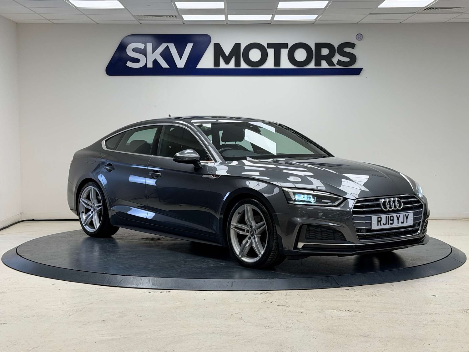 Used Audi A5 2019 for sale - 77055549: Photo 7