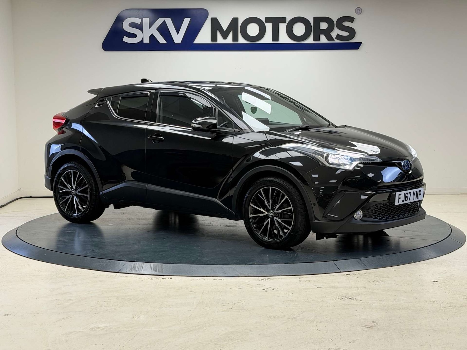 Used Toyota C-HR 2017 for sale - 76539487: Photo 12