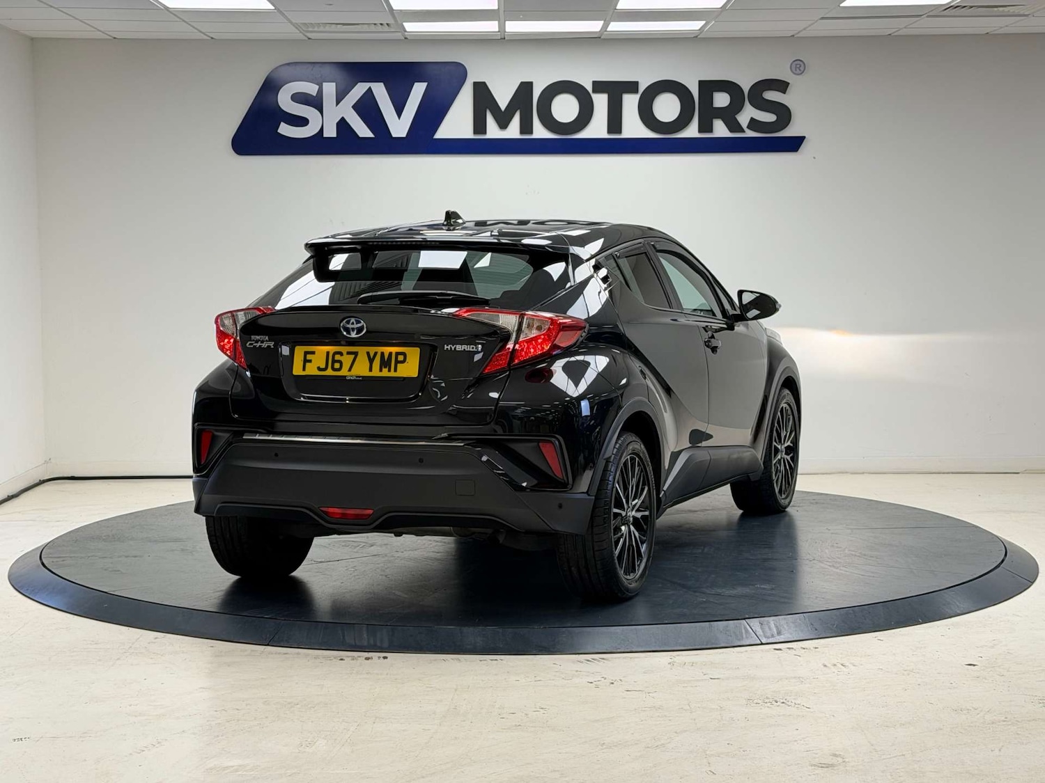 Used Toyota C-HR 2017 for sale - 76539487: Photo 16