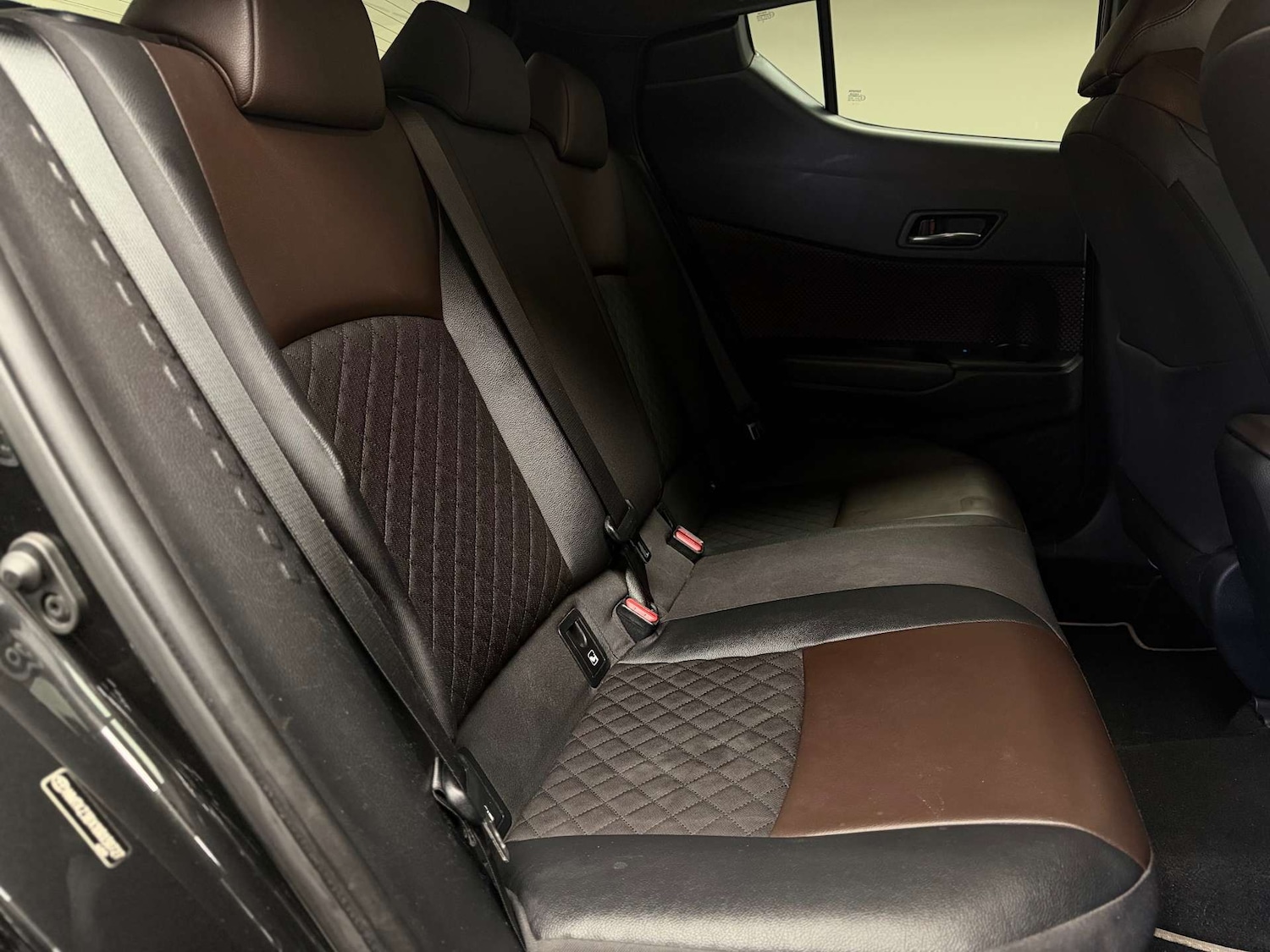 Used Toyota C-HR 2017 for sale - 76539487: Photo 20