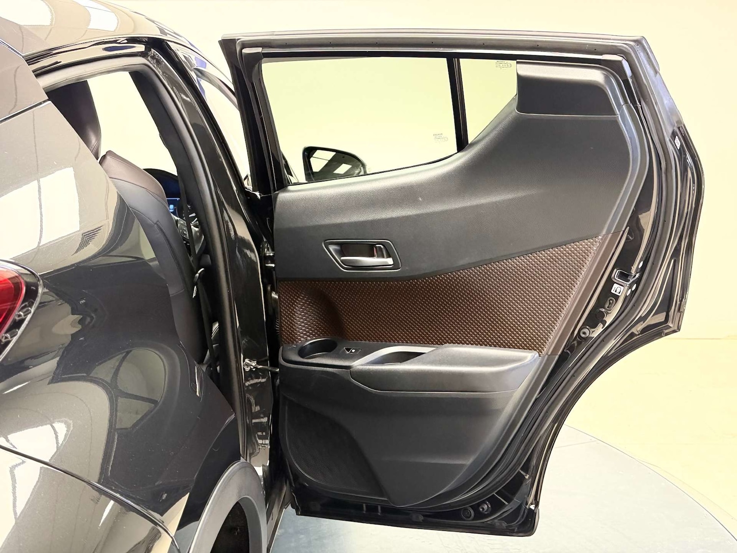 Used Toyota C-HR 2017 for sale - 76539487: Photo 29