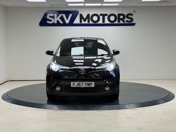 Used Toyota C-HR 2017 for sale - 76539487: Photo