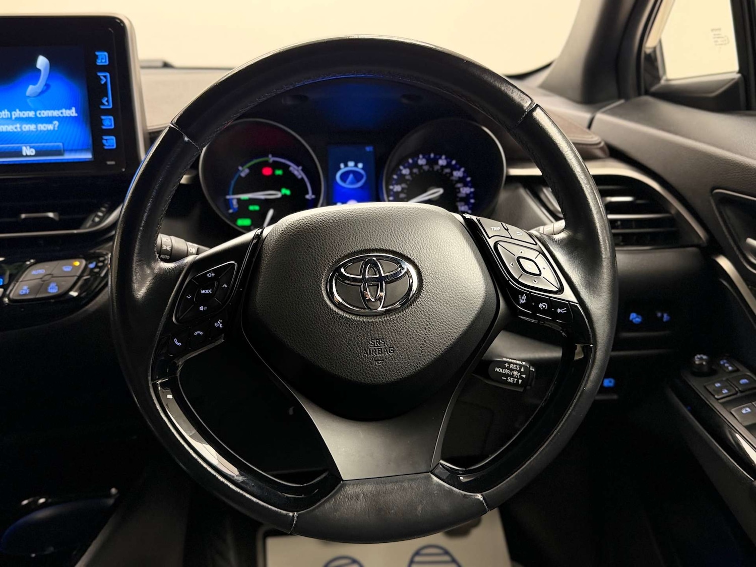 Used Toyota C-HR 2017 for sale - 76539487: Photo 40