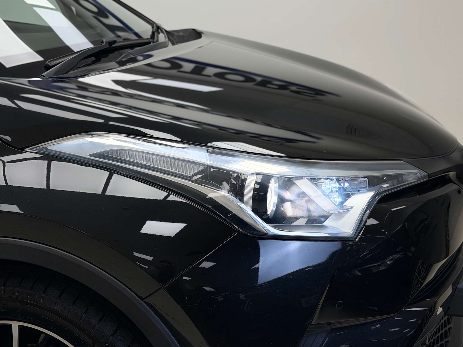 Used Toyota C-HR 2017 for sale - 76539487: Photo 45