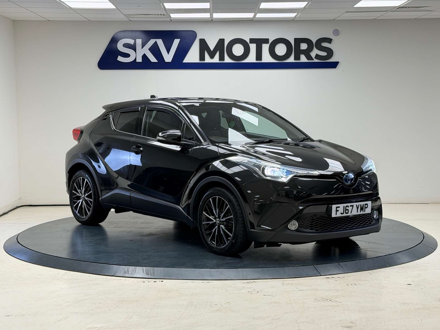 Used Toyota C-HR 2017 for sale - 76539487: Photo 6