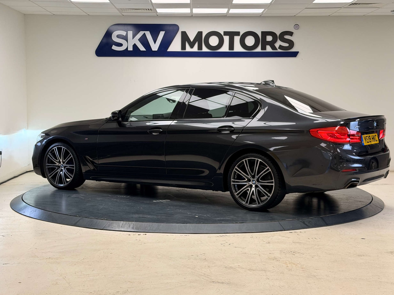 Used BMW 5 Series 2019 for sale - 77228430: Photo 11