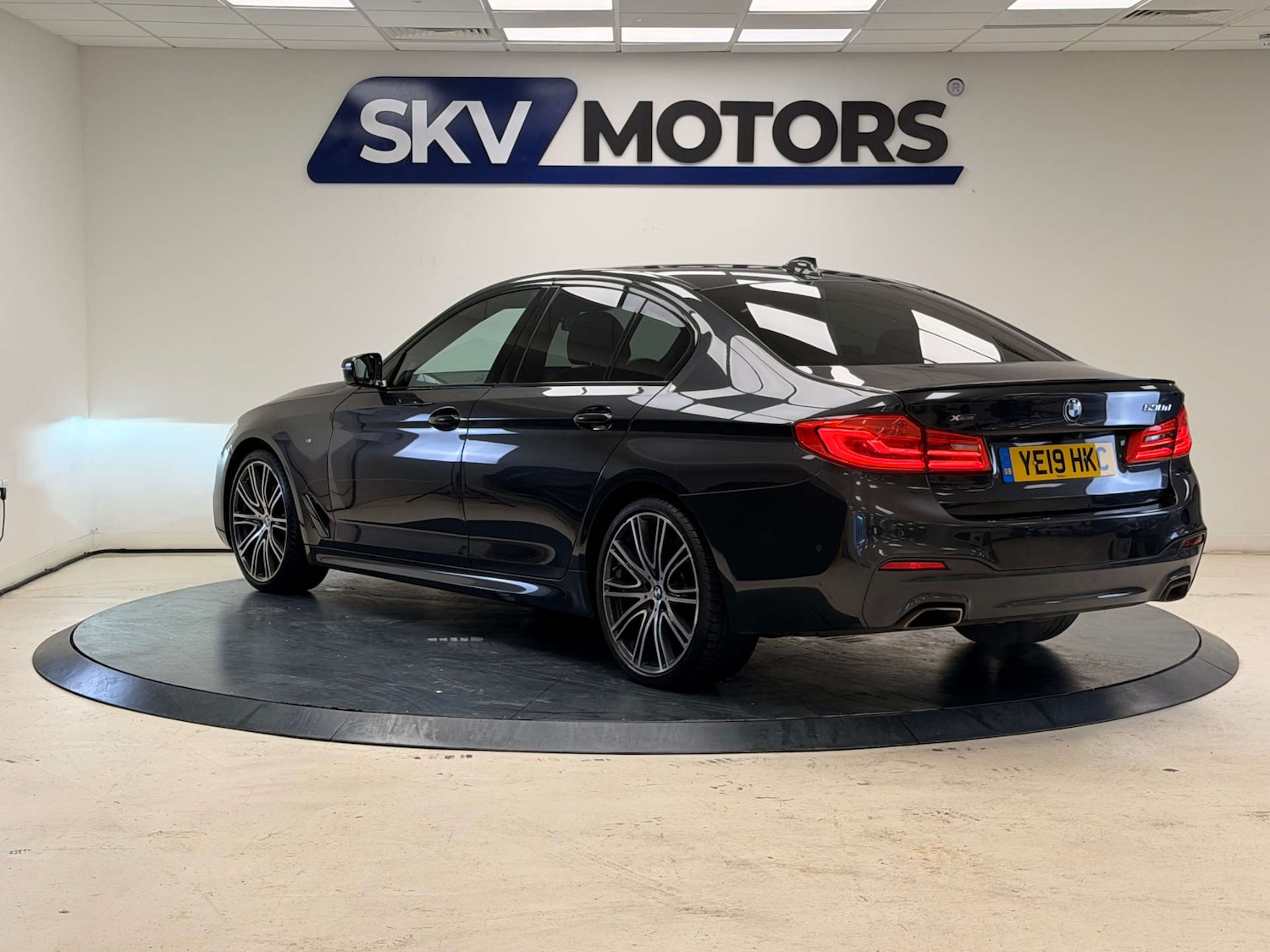 Used BMW 5 Series 2019 for sale - 77228430: Photo 3