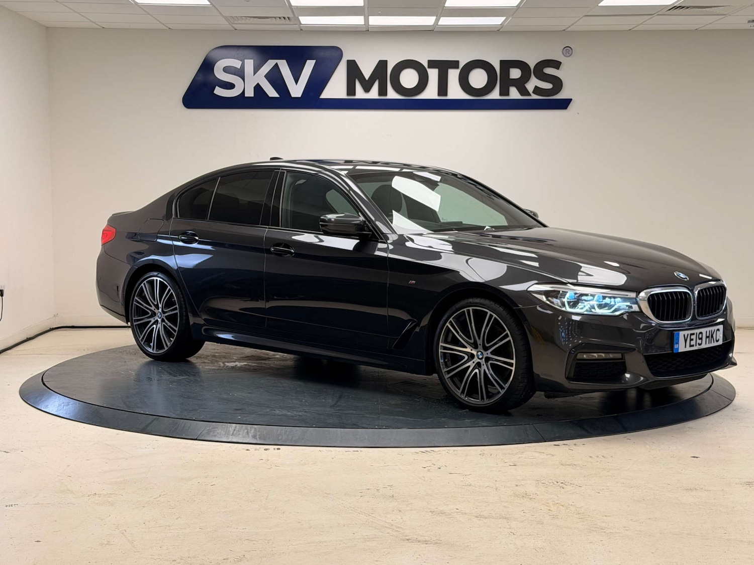 Used BMW 5 Series 2019 for sale - 77228430: Photo 8