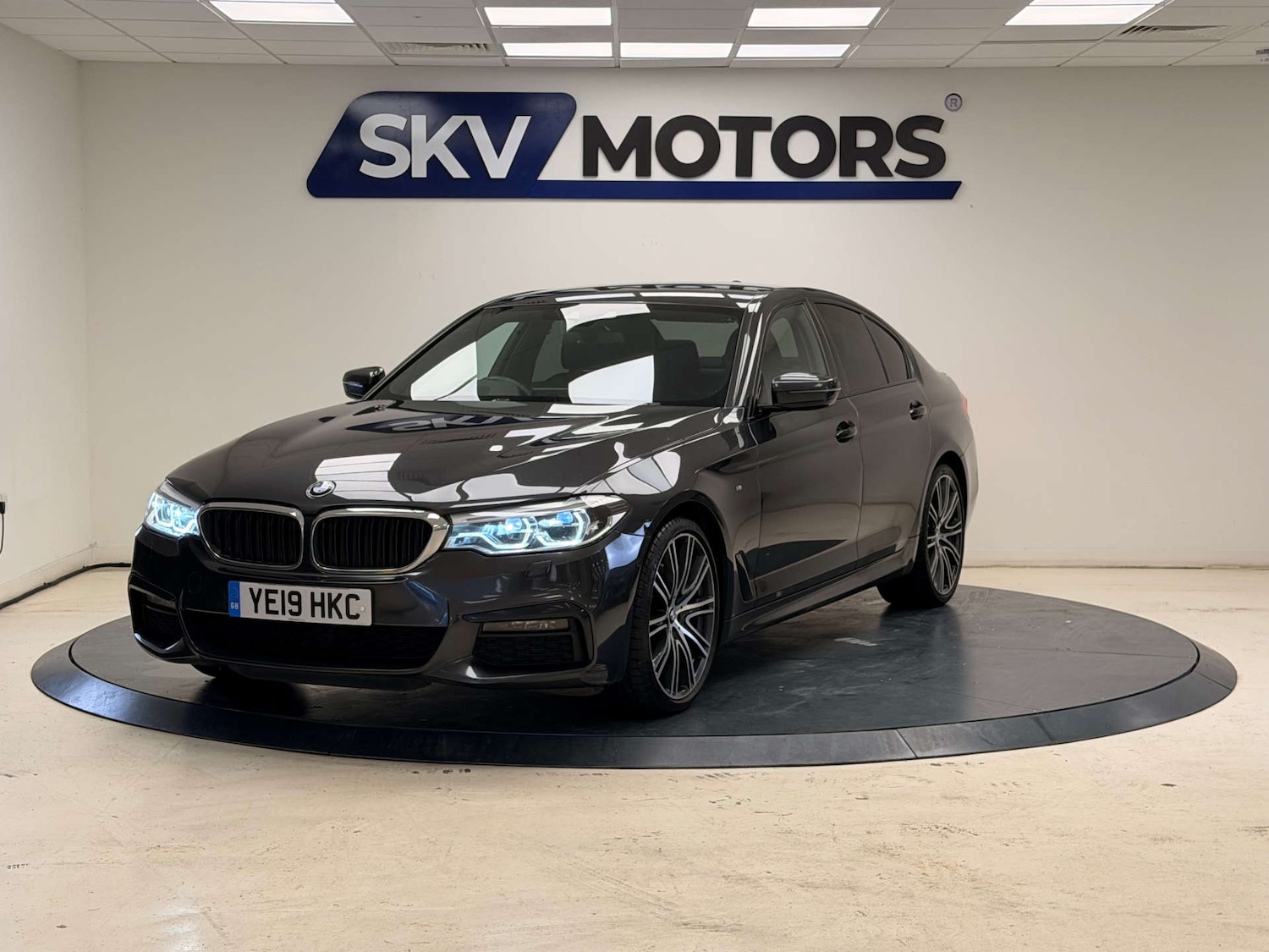 Used BMW 5 Series 2019 for sale - 77228430: Photo 9