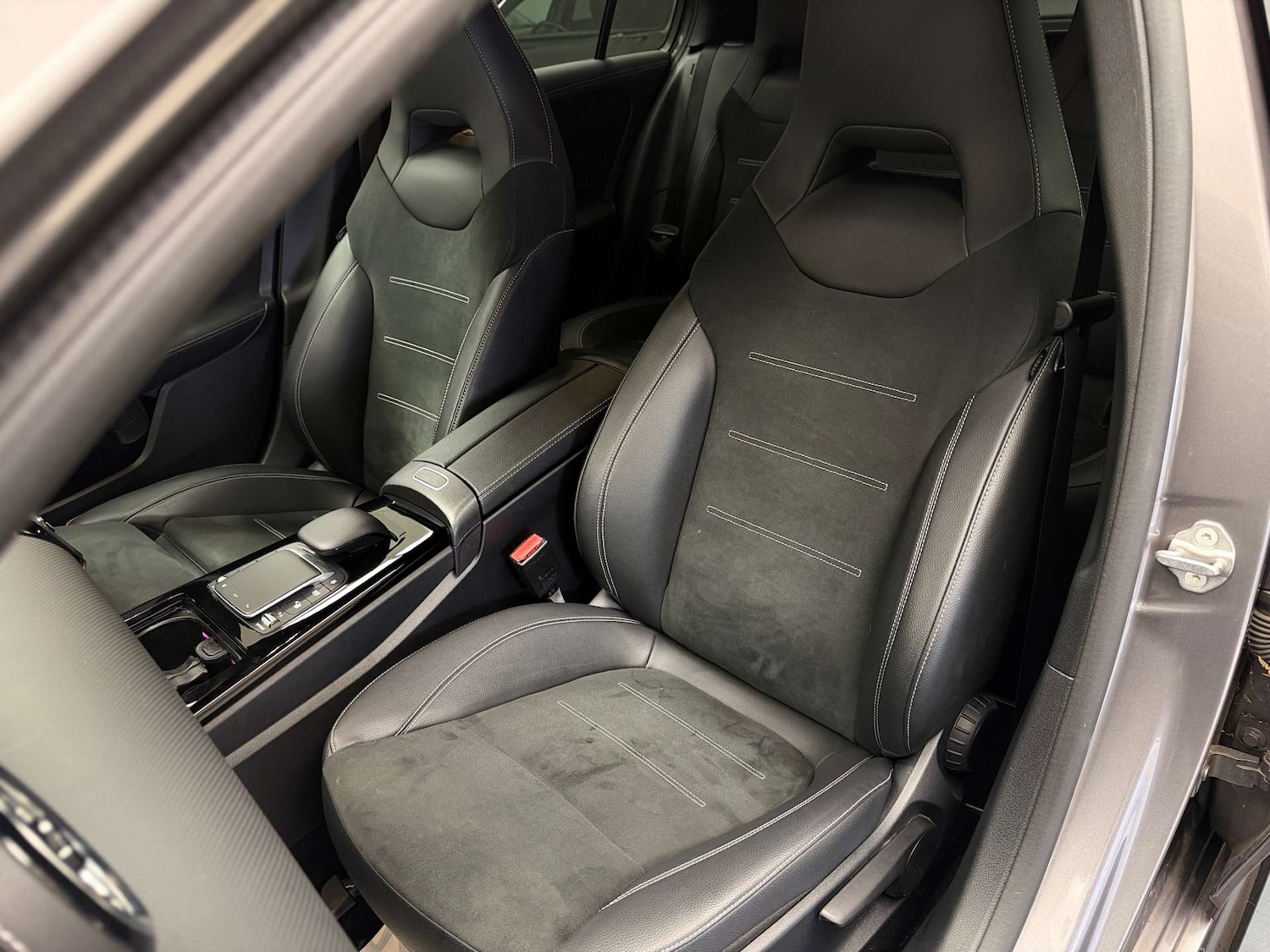 Used Mercedes-Benz A-Class 2022 for sale - 76427201: Photo 40