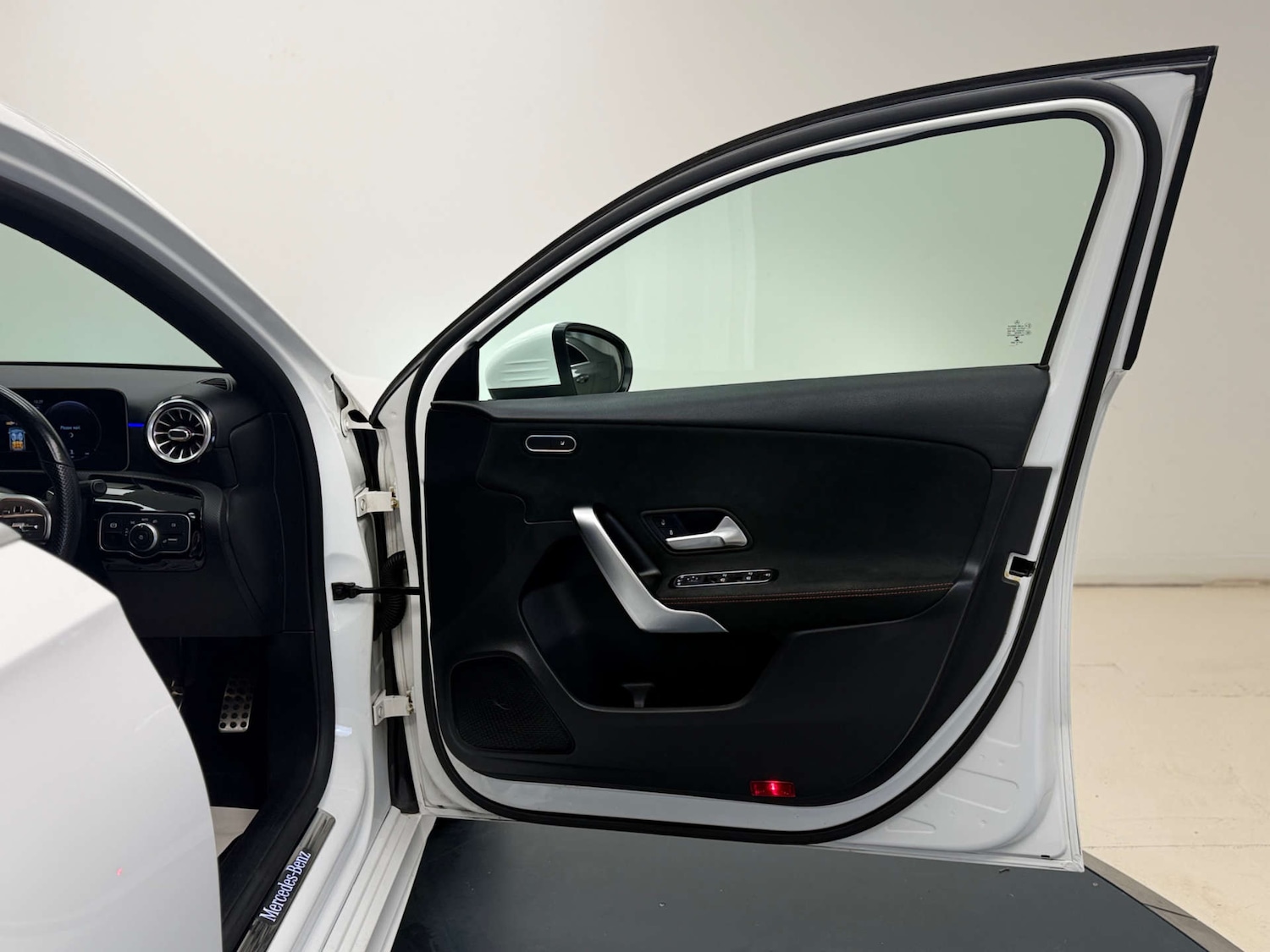 Used Mercedes-Benz A-Class 2019 for sale - 77306808: Photo 23