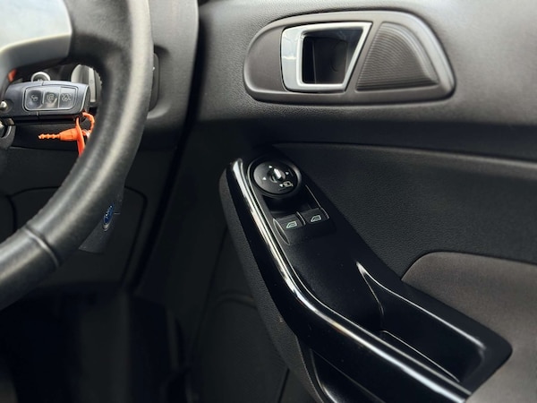 Used Ford Fiesta 2013 for sale - 74126642: Photo 13