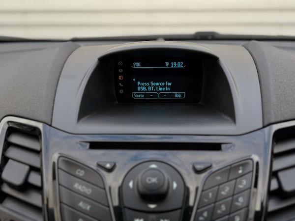Used Ford Fiesta 2013 for sale - 74126642: Photo 18