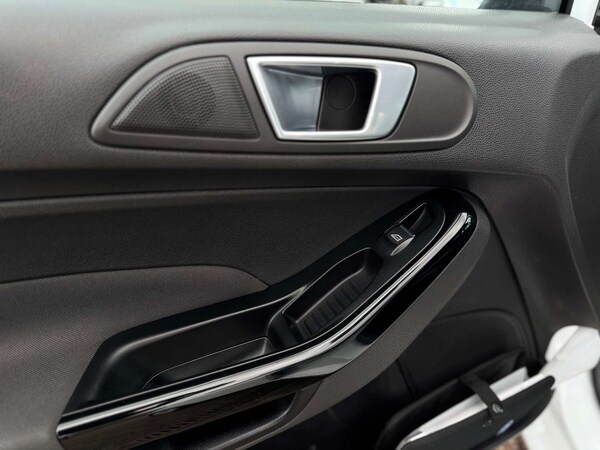 Used Ford Fiesta 2013 for sale - 74126642: Photo 25