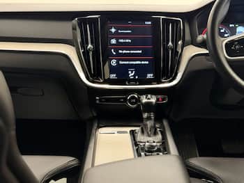 Used Volvo V60 2018 for sale - 79662634: Photo