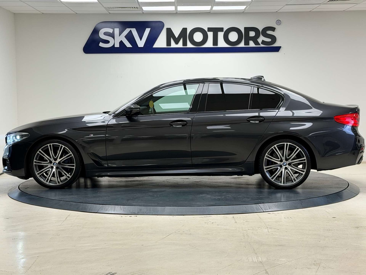 Used BMW 5 Series 2018 for sale - 77053571: Photo 16