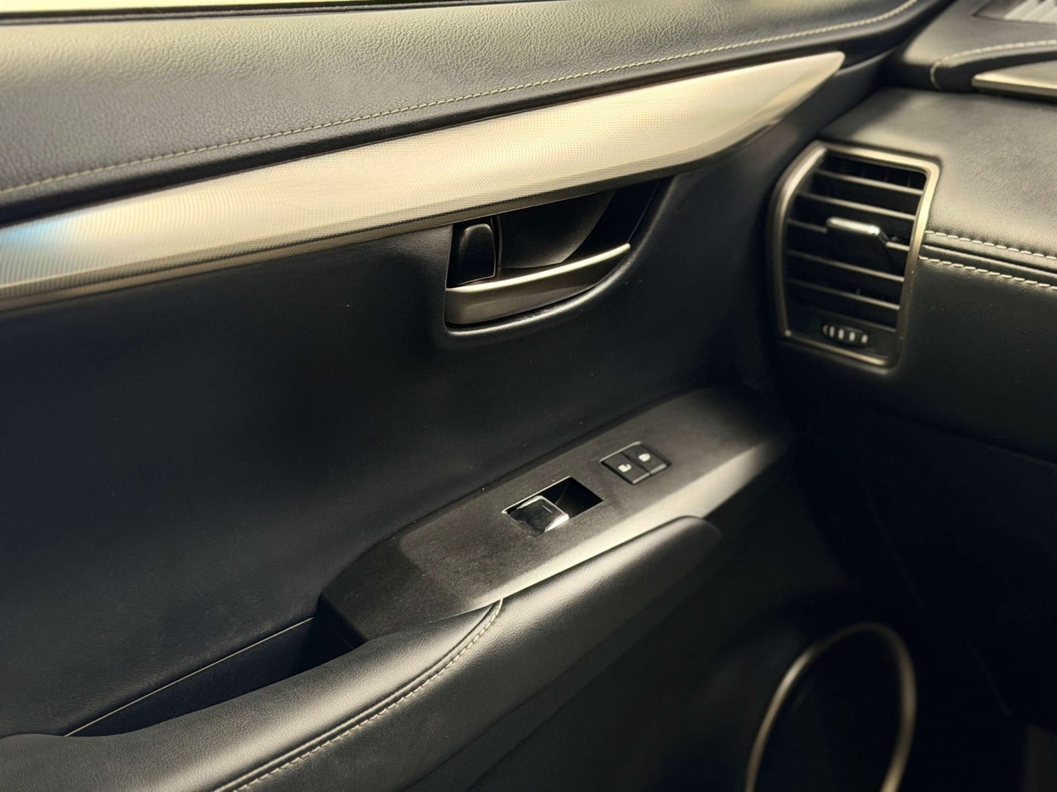 Used Lexus NX 2018 for sale - 77880511: Photo 40