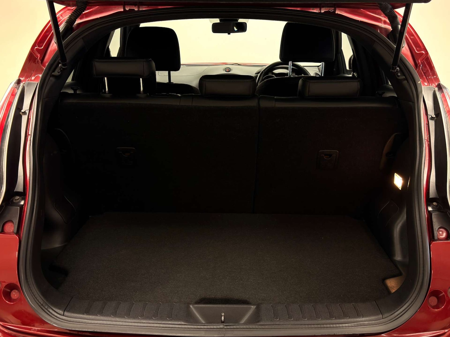 Used Nissan Juke 2015 for sale - 76724043: Photo 39