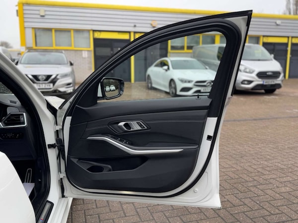 Used BMW 3 Series 2020 for sale - 76278019: Photo 38