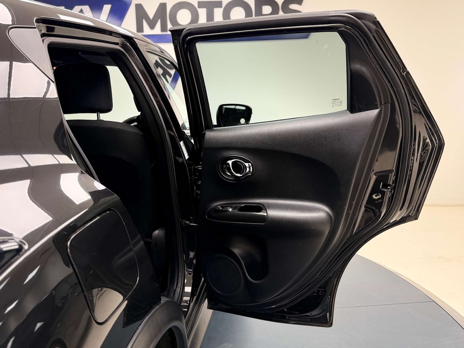 Used Nissan Juke 2015 for sale - 76544280: Photo 27