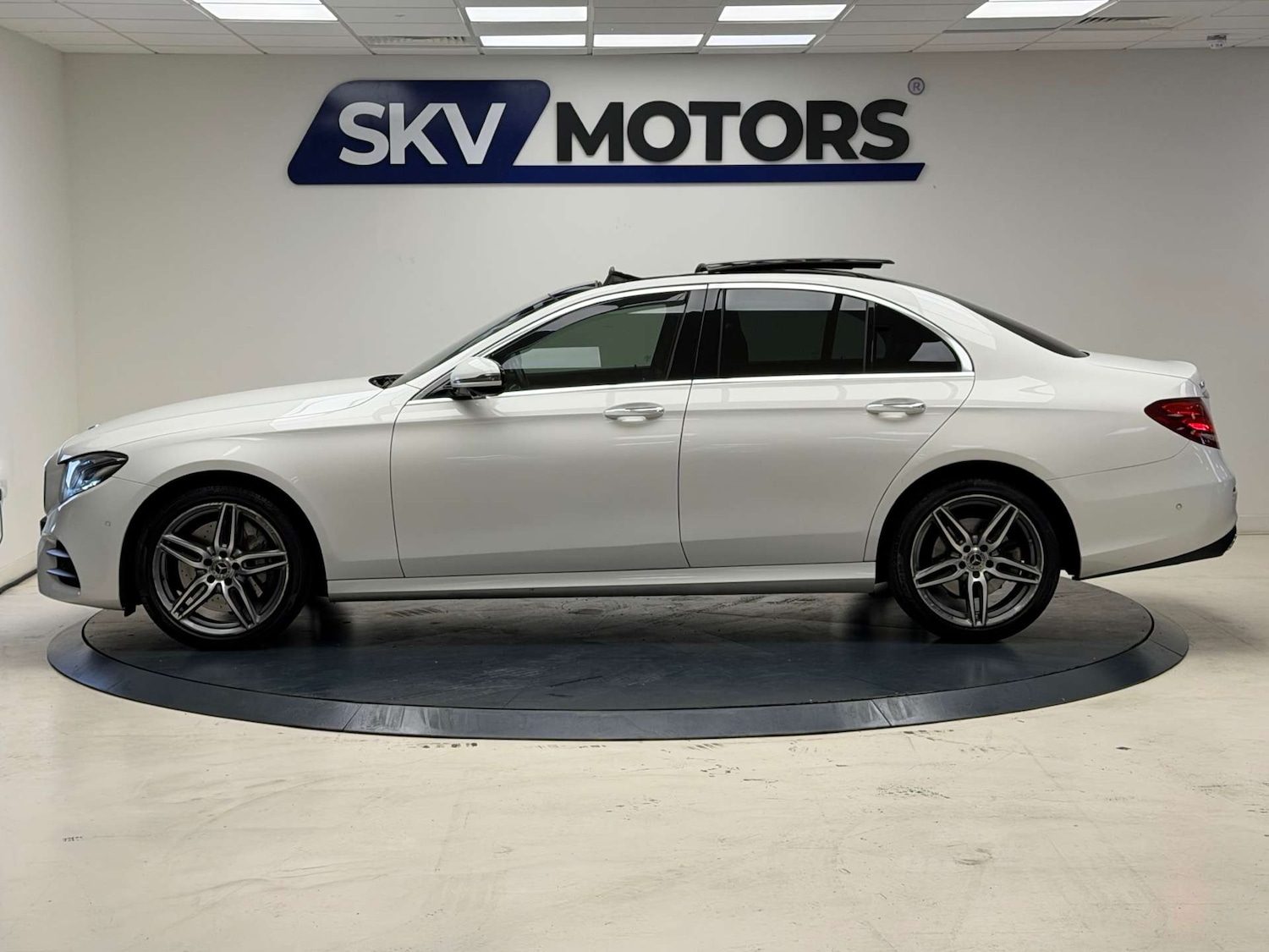 Used Mercedes-Benz E Class 2019 for sale - 76521210: Photo 10