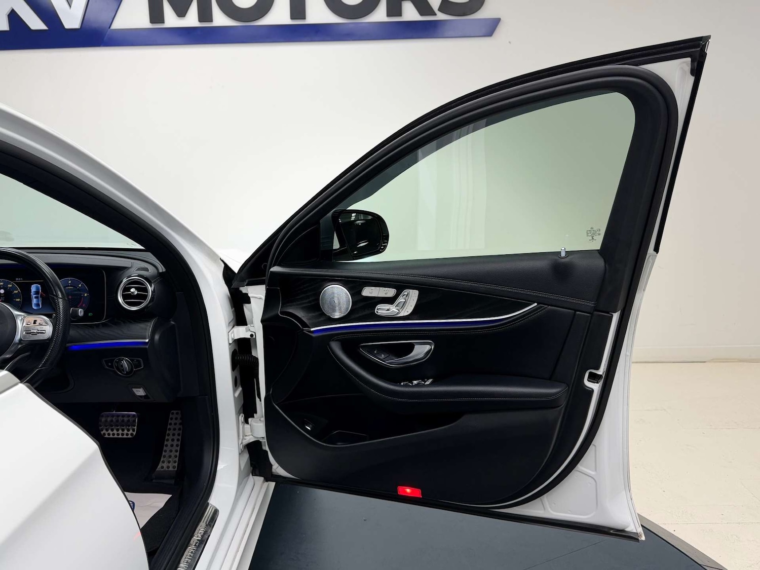 Used Mercedes-Benz E Class 2019 for sale - 76521210: Photo 30